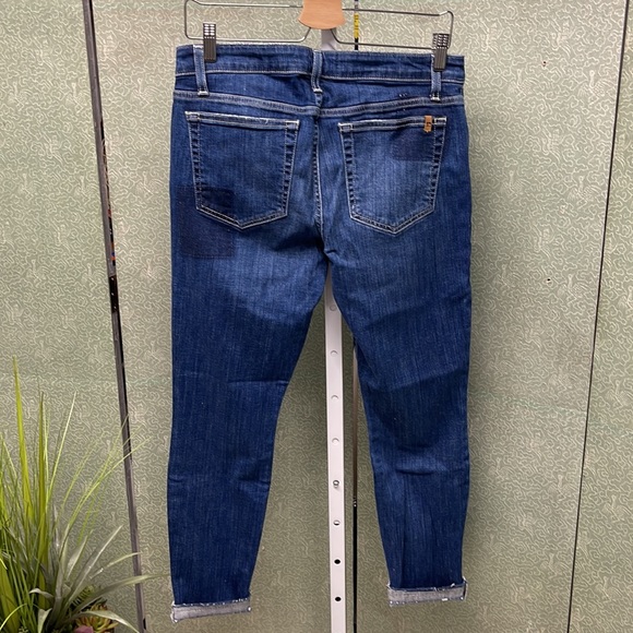 Joes Jeans cropped 💙💙💙 - Picture 2 of 7